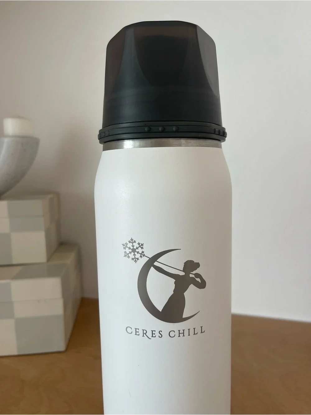 Ceres Chill OG Chiller Warmer 32oz Storage Container BPA Free White Black Bottle